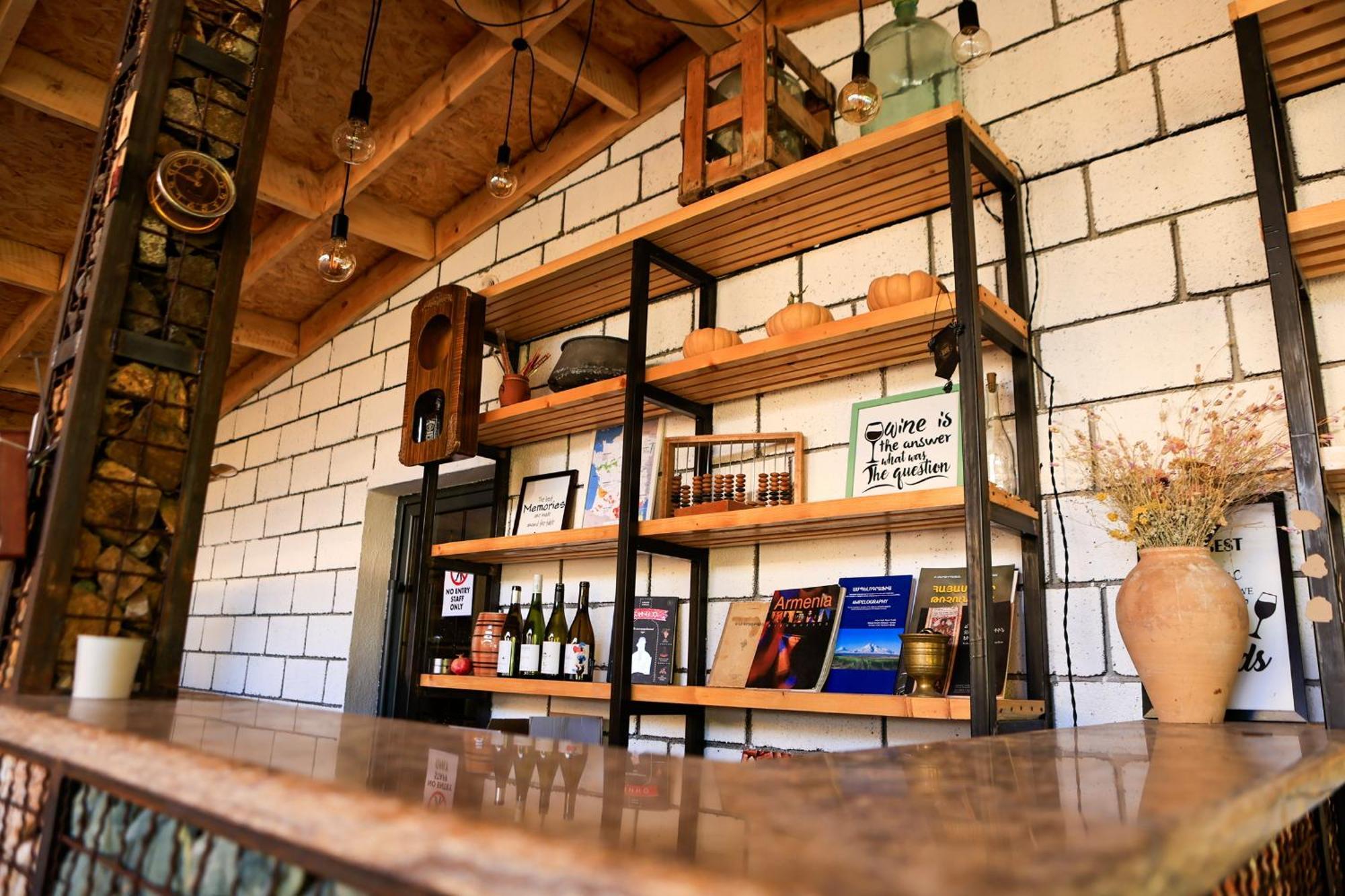 Areni Wine Art Acomodação com café da manhã Exterior foto