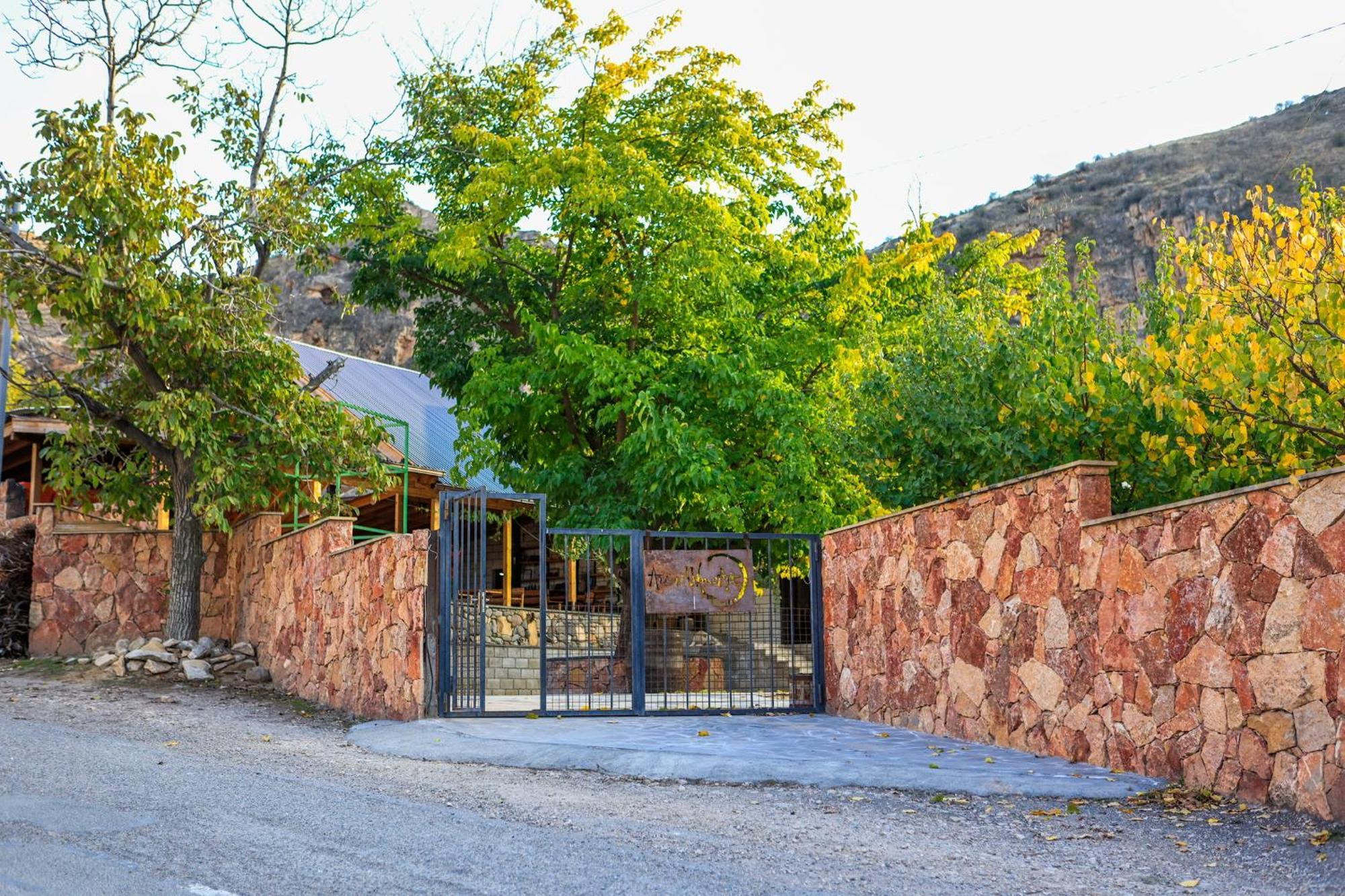 Areni Wine Art Acomodação com café da manhã Exterior foto