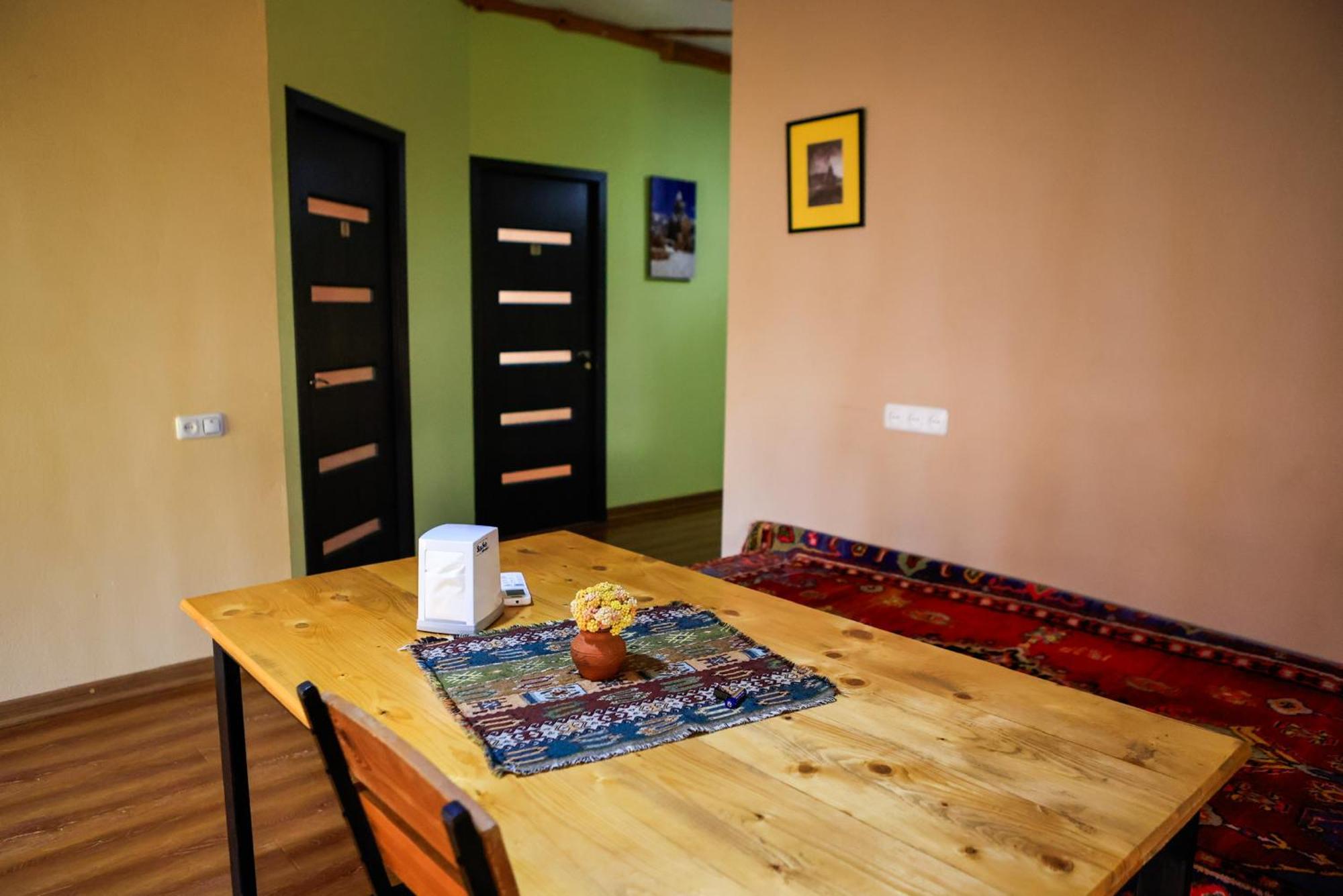 Areni Wine Art Acomodação com café da manhã Exterior foto